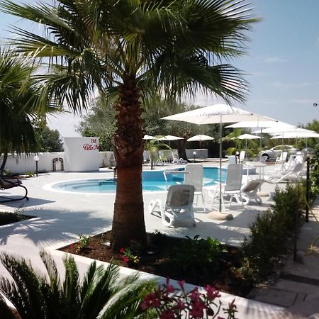 B&B Villa Mery Mileto Bagian luar foto