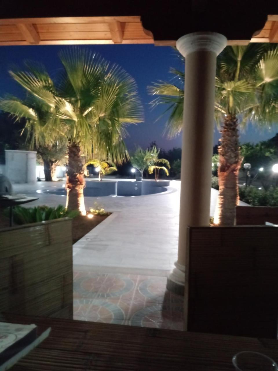 B&B Villa Mery Mileto Bagian luar foto